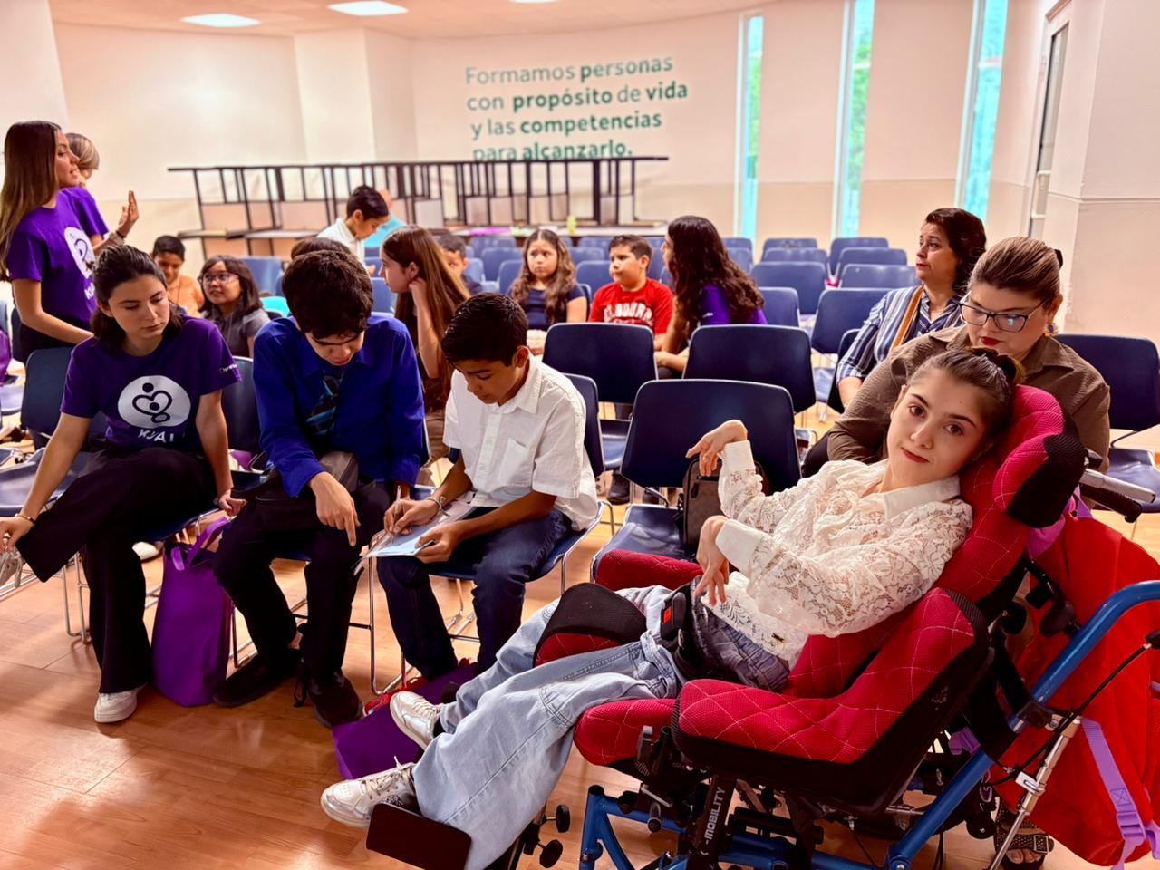 Participantes en una sesion inclusiva